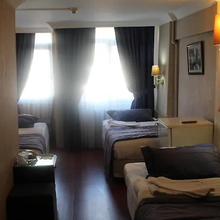 Imga Hotel 2*